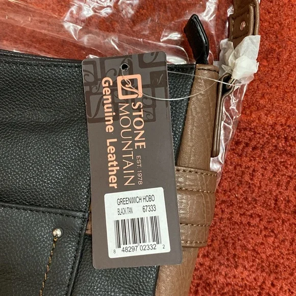 Stone Mountain Black/Tan Genuine Leather Greenwich  Hobo  Shoulder Bag - Picture 4 of 8